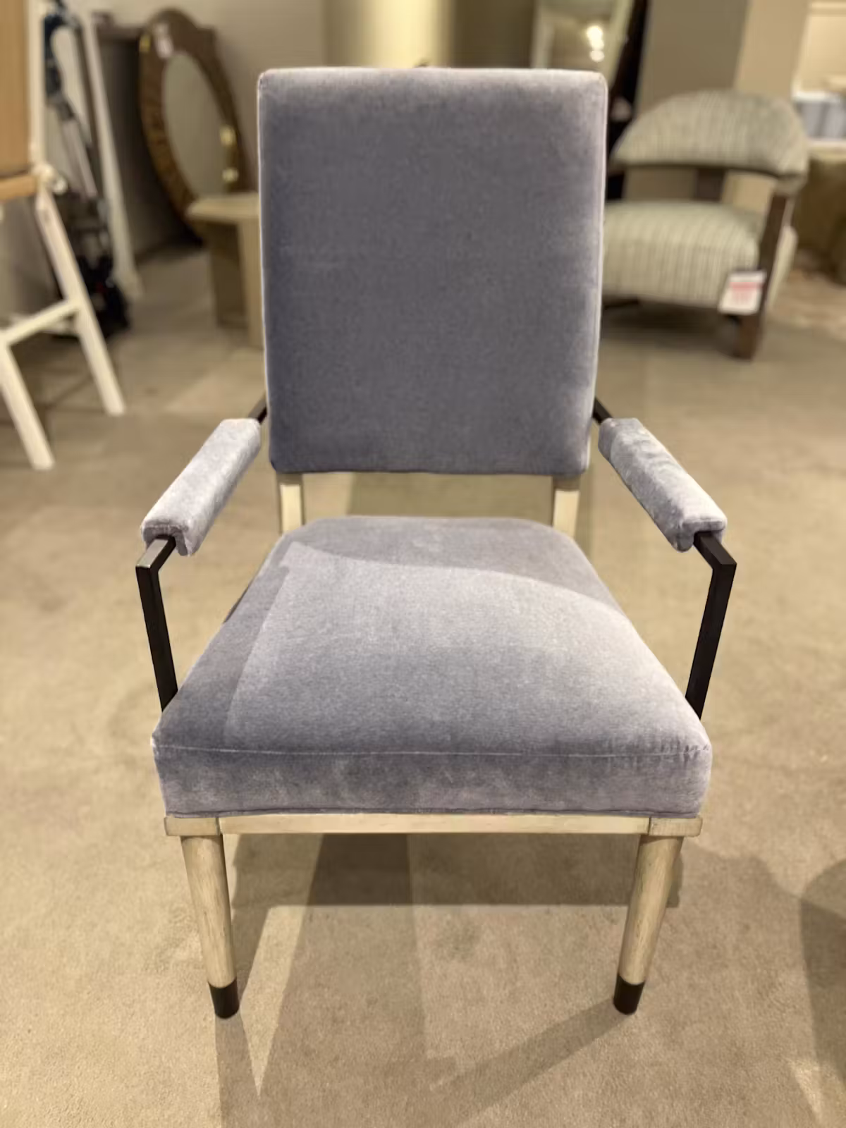 Hickory Chair HC7223-01/230 Aldrick Arm Chair Hickory Chair HC7223-01/230 Aldrick Arm Chair