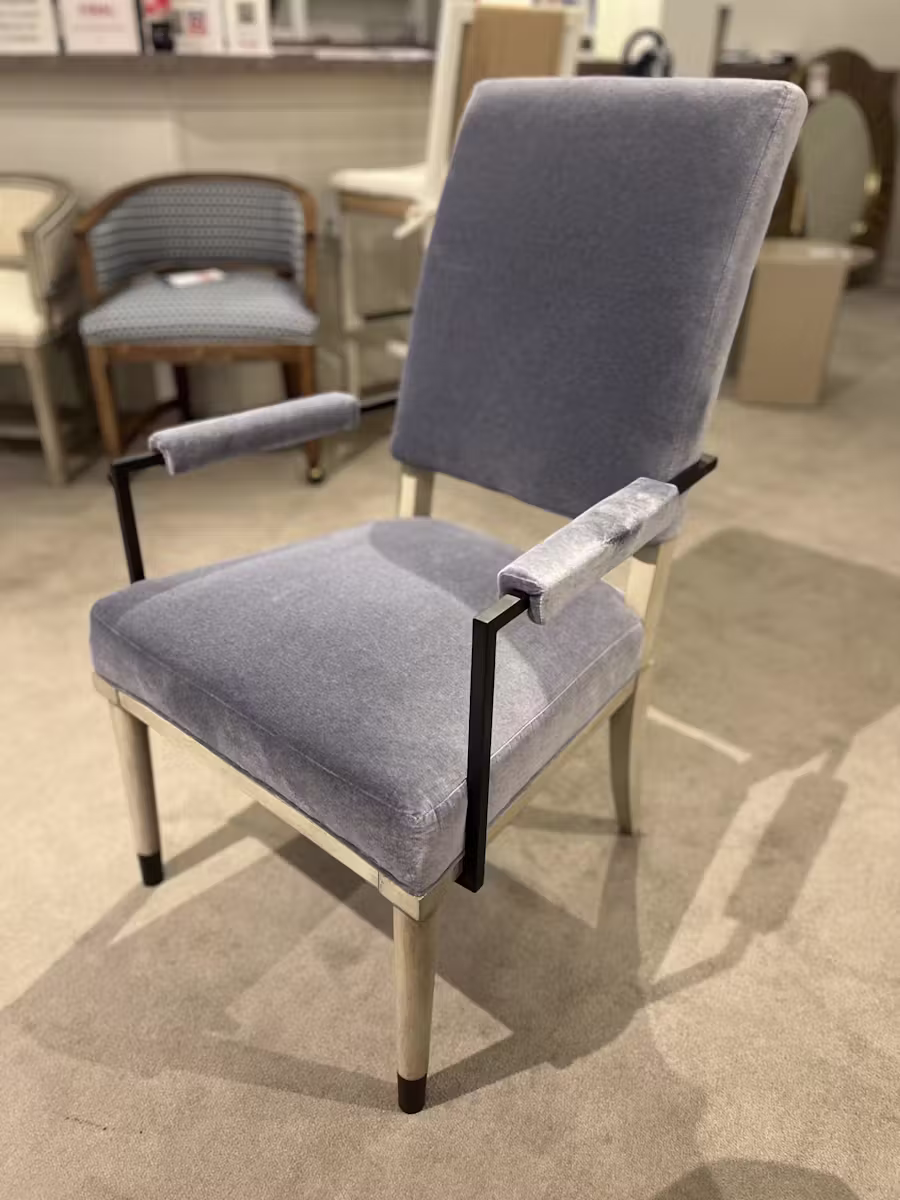 Hickory Chair HC7223-01/230 Aldrick Arm Chair Hickory Chair HC7223-01/230 Aldrick Arm Chair