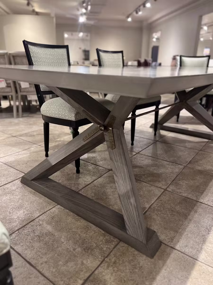 Hickory Chair HC8648-70/330,340 Freya Dining Table Hickory Chair HC8648-70/330,340 Freya Dining Table