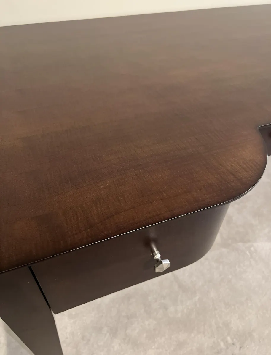 Hickory Chair HC3089-70/100 Fallon Desk Hickory Chair HC3089-70/100 Fallon Desk
