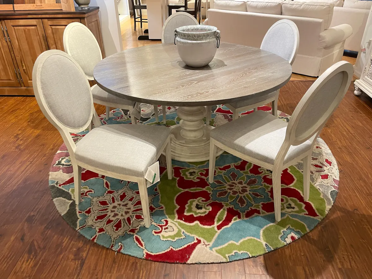 Bassett 4121-6060/4121-2000RD Rowan Dining Table and 5 Chairs Bassett 4121-6060/4121-2000RD Rowan Dining Table and 5 Chairs