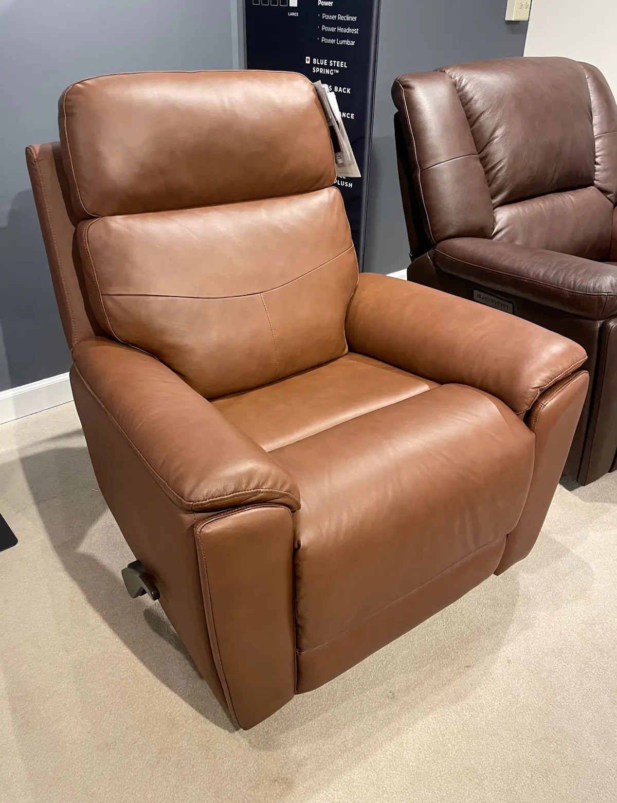 Flexsteel Q3421-53 Refined Swivel Gliding Recliner Flexsteel Q3421-53 Refined Swivel Gliding Recliner