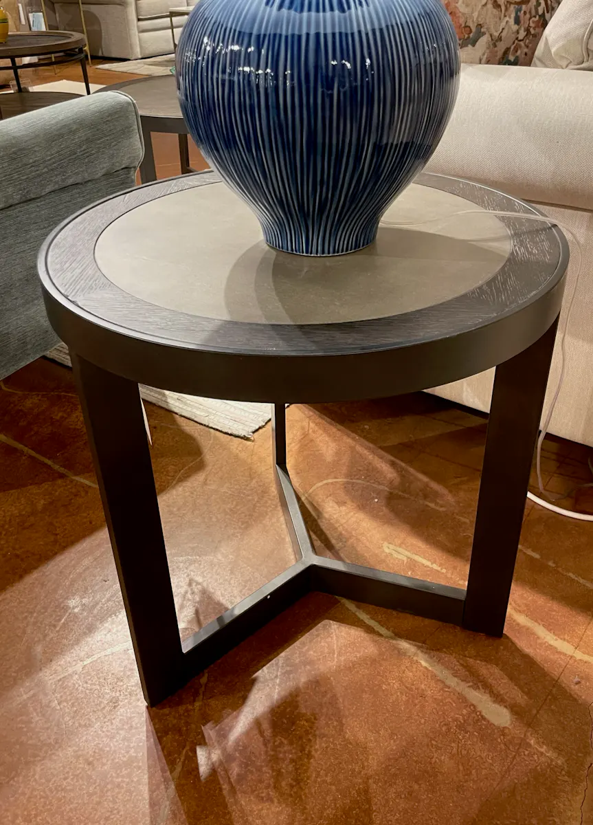 Hammary 650-911/650-917/650-917 Greystone Table Group Hammary 650-911/650-917/650-917 Greystone Table Group