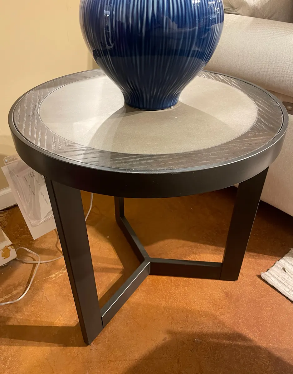 Hammary 650-911/650-917/650-917 Greystone Table Group Hammary 650-911/650-917/650-917 Greystone Table Group