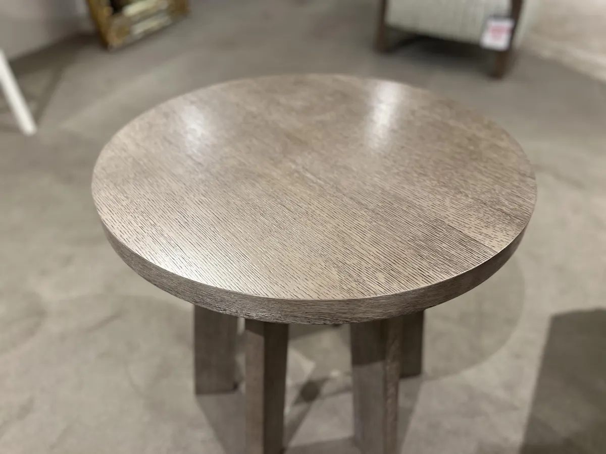 Century 709-623/60 Baymont Chairside Table Century 709-623/60 Baymont Chairside Table