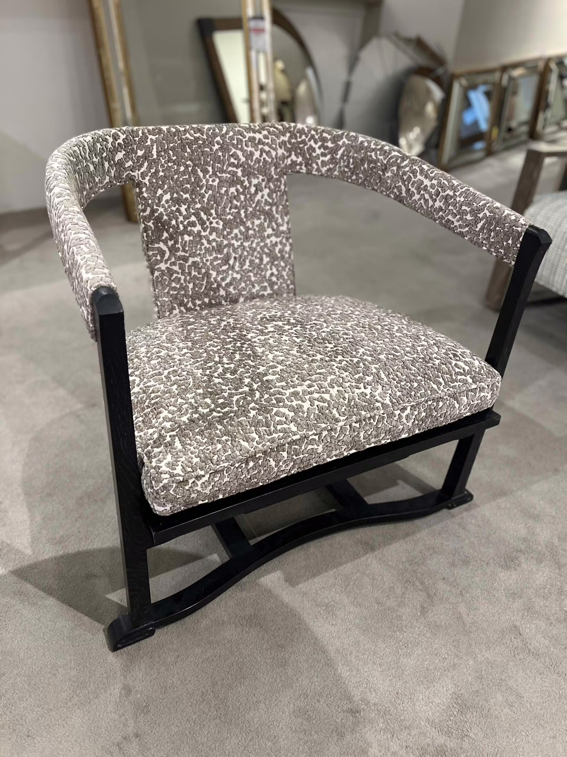 Century AE-3362/40 Sutton Hall Chair