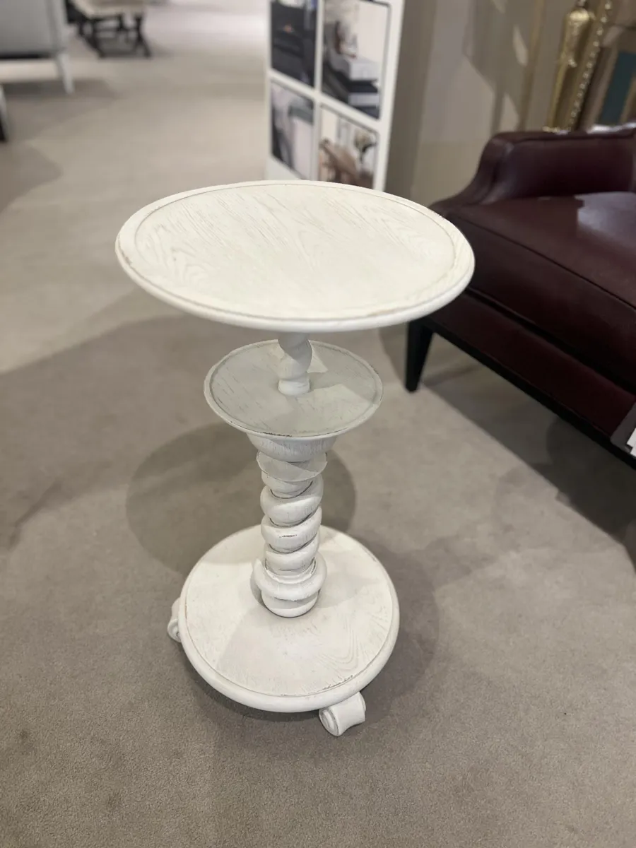 Century MN2055-W/210 Lucia Candle Stand Century MN2055-W/210 Lucia Candle Stand