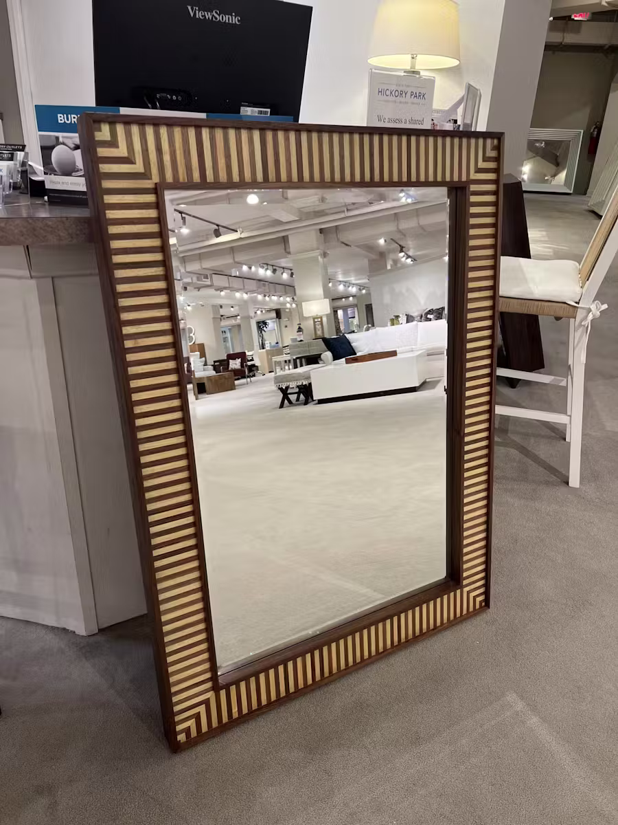 Hickory Chair HCP9092-10 Bustraan Mirror Hickory Chair HCP9092-10 Bustraan Mirror