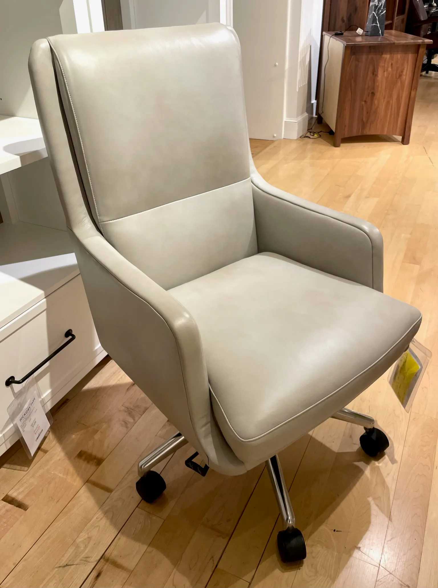 Hancock and Moore 6695ST-PL Arya Swivel Tilt Chair