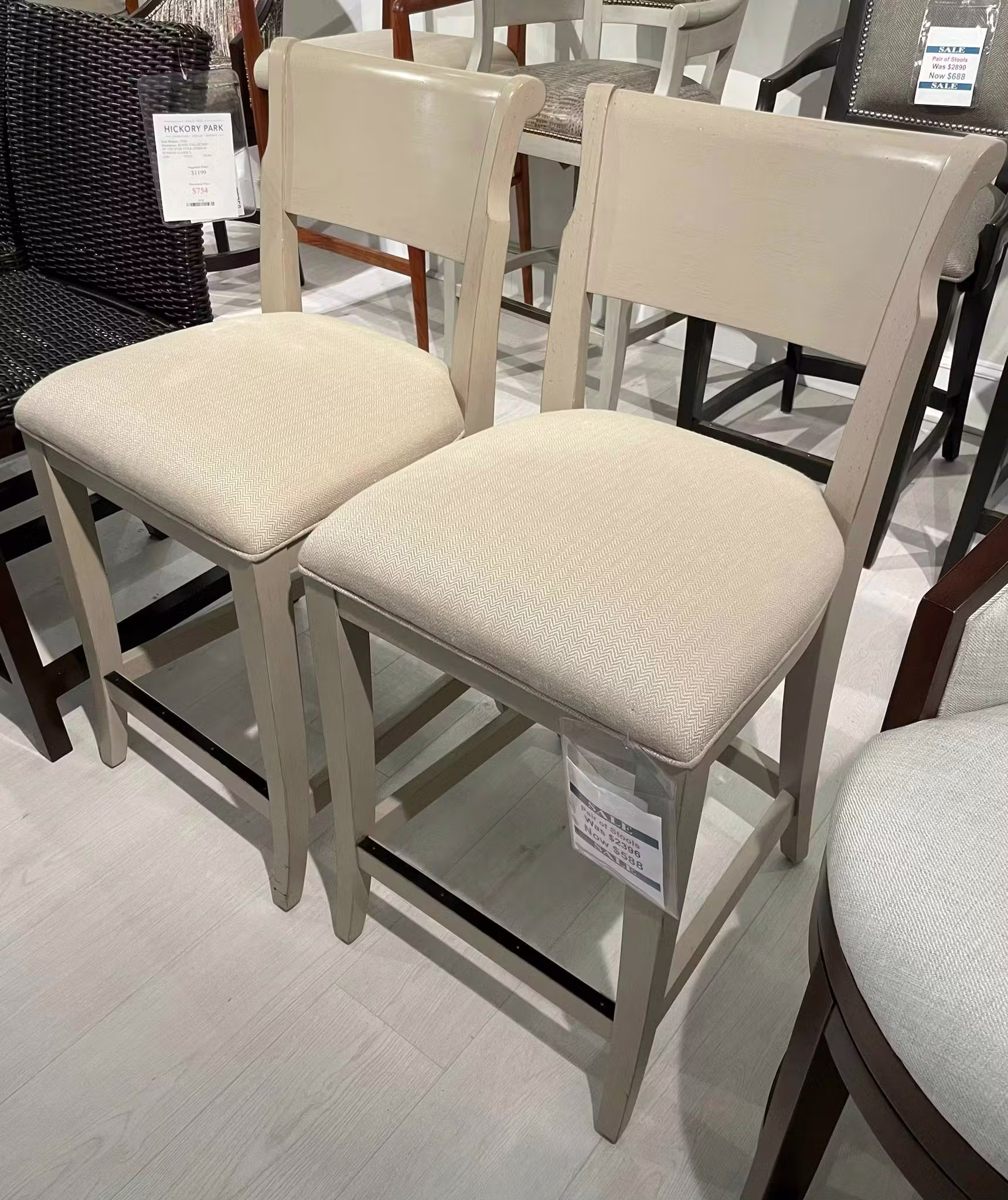 Lorts 9825 Pair of Counter Stools
