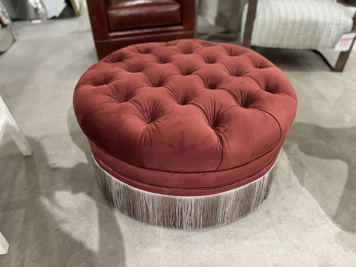 Jessica Charles 885/10582 Dinah Ottoman Jessica Charles 885/10582 Dinah Ottoman