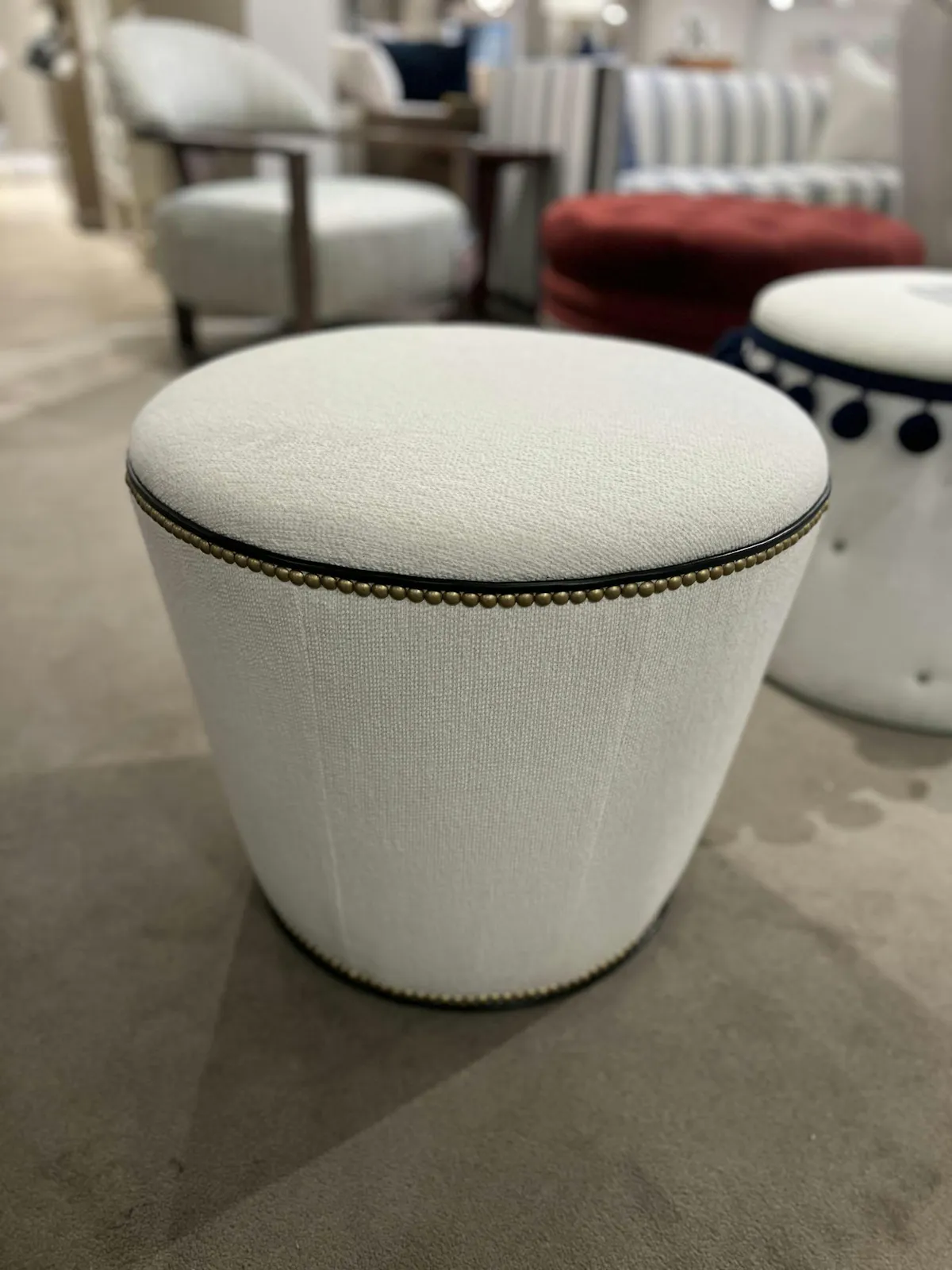 Jessica Charles 8903/10309 Layla Ottoman Jessica Charles 8903/10309 Layla Ottoman