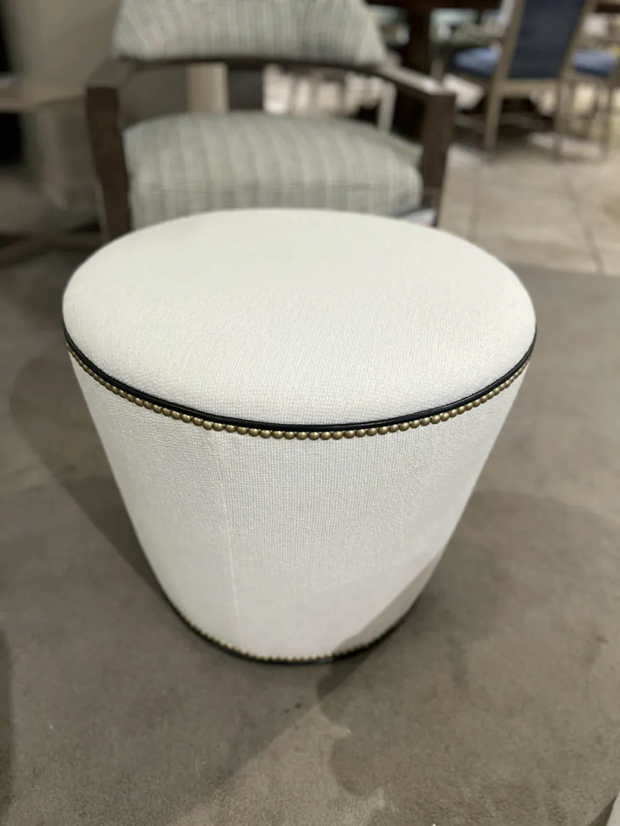 Jessica Charles 8903/10309 Layla Ottoman Jessica Charles 8903/10309 Layla Ottoman