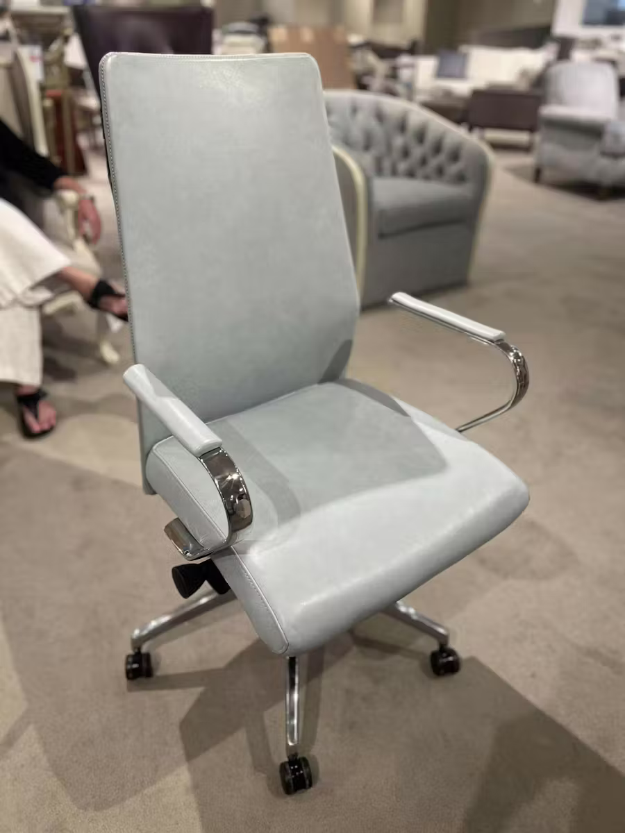 Hancock and Moore 5882ST-UPH/00368 Blade UPH Back Swivel Chair W/UPH.AR Hancock and Moore 5882ST-UPH/00368 Blade UPH Back Swivel Chair W/UPH.AR