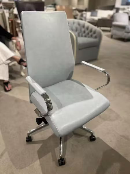 Hancock and Moore 5882ST-UPH/00368 Blade UPH Back Swivel Chair W/UPH.AR Hancock and Moore 5882ST-UPH/00368 Blade UPH Back Swivel Chair W/UPH.AR