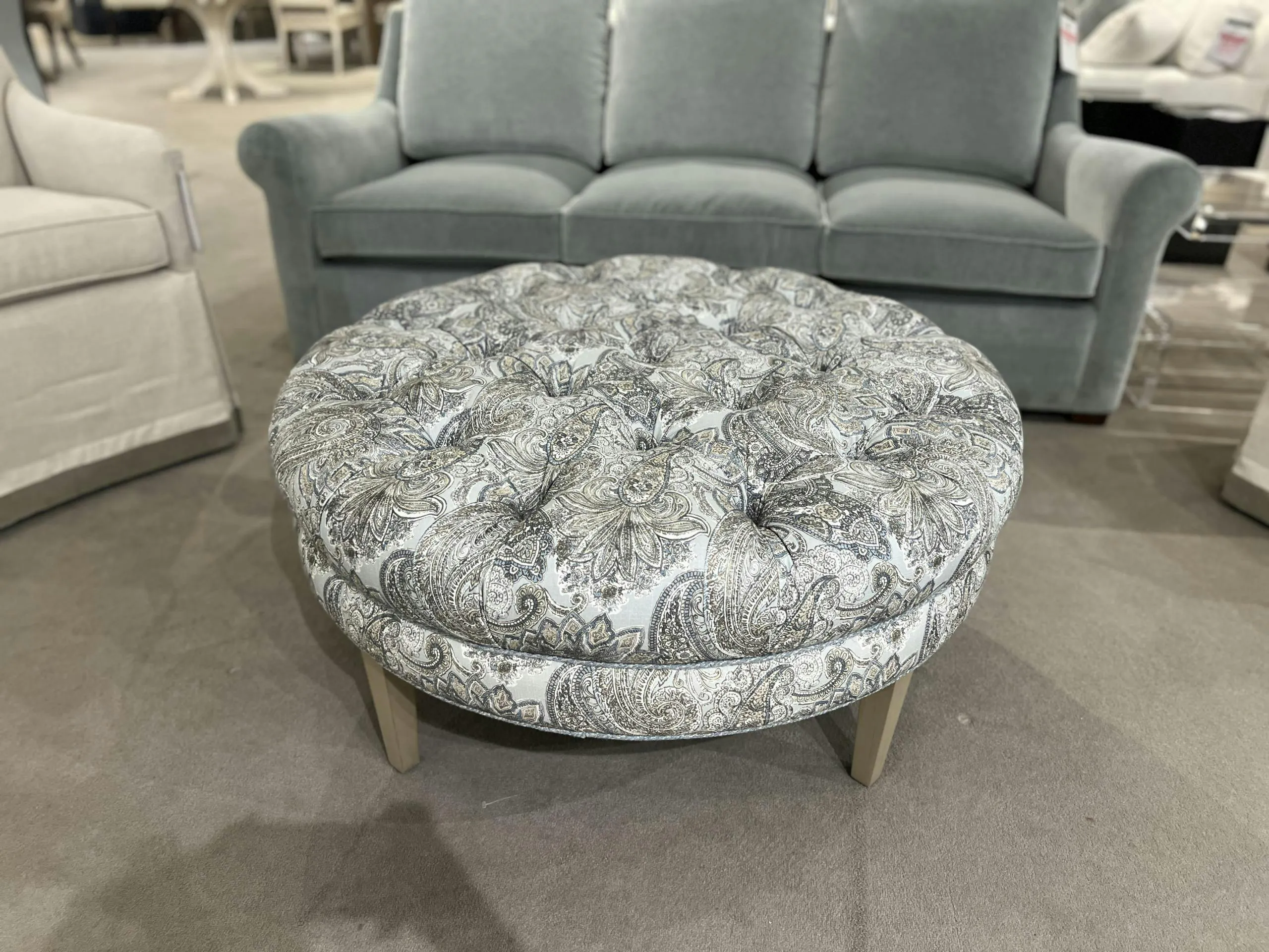 Jessica Charles 888/10820 Dinah Ottoman