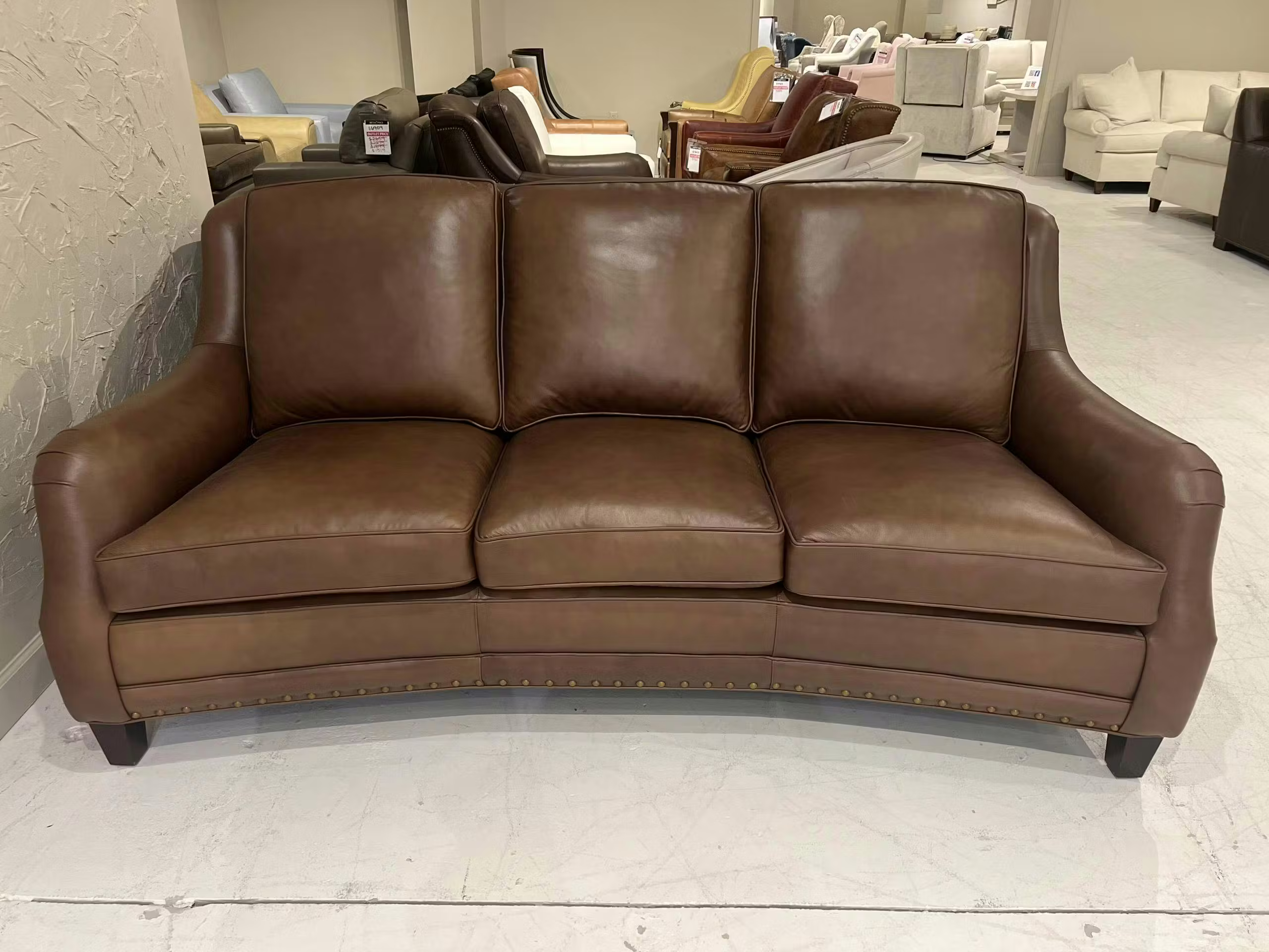 Hancock and Moore 6542-3/01099 Redford Sofa