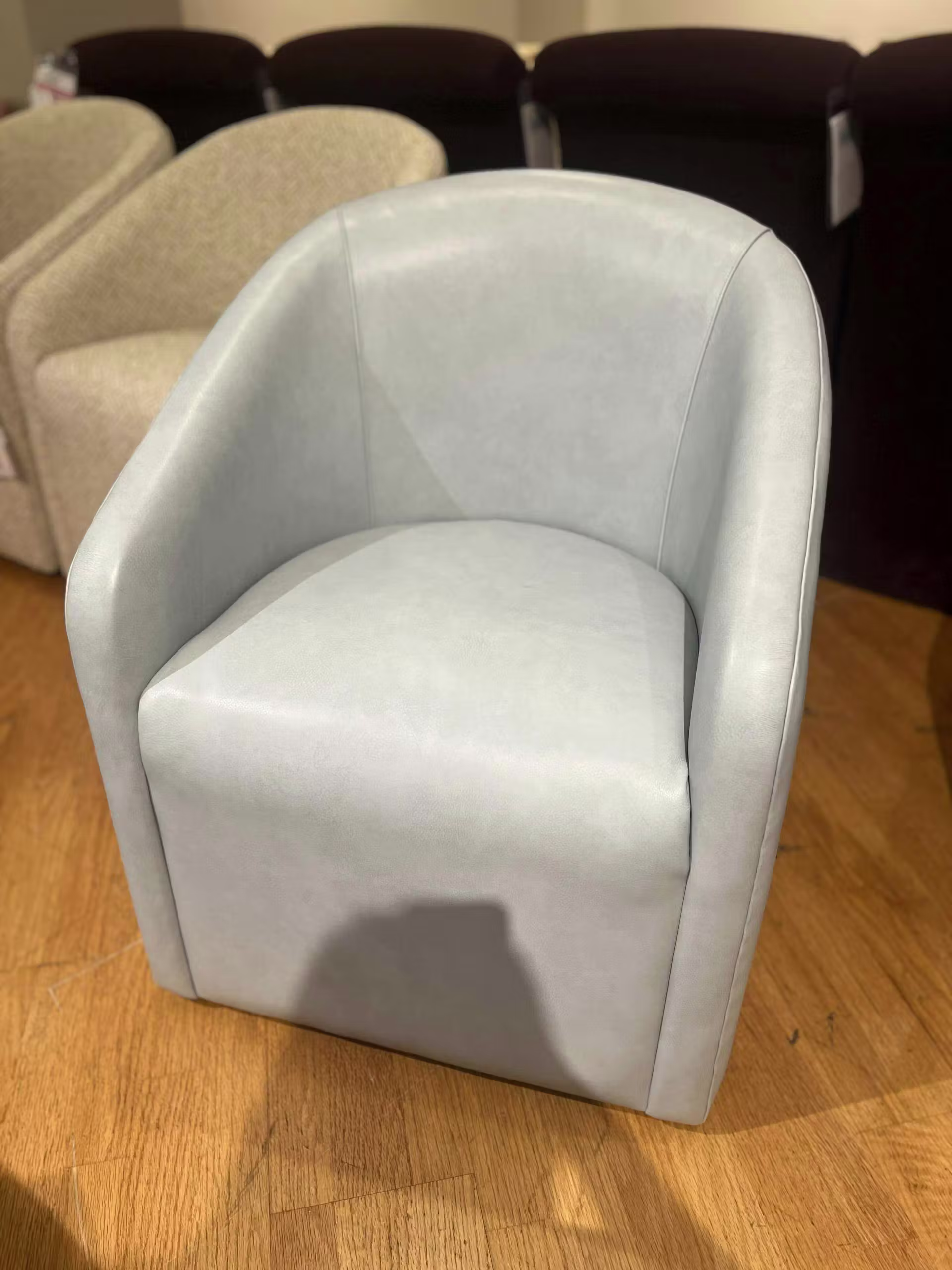 Jessica Charles 1156-C/10438 Demi Chair With Casters