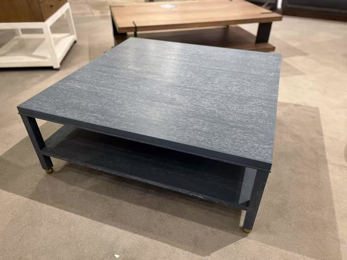 Century CR9-602-3/40 Bedford Cocktail Table Century CR9-602-3/40 Bedford Cocktail Table