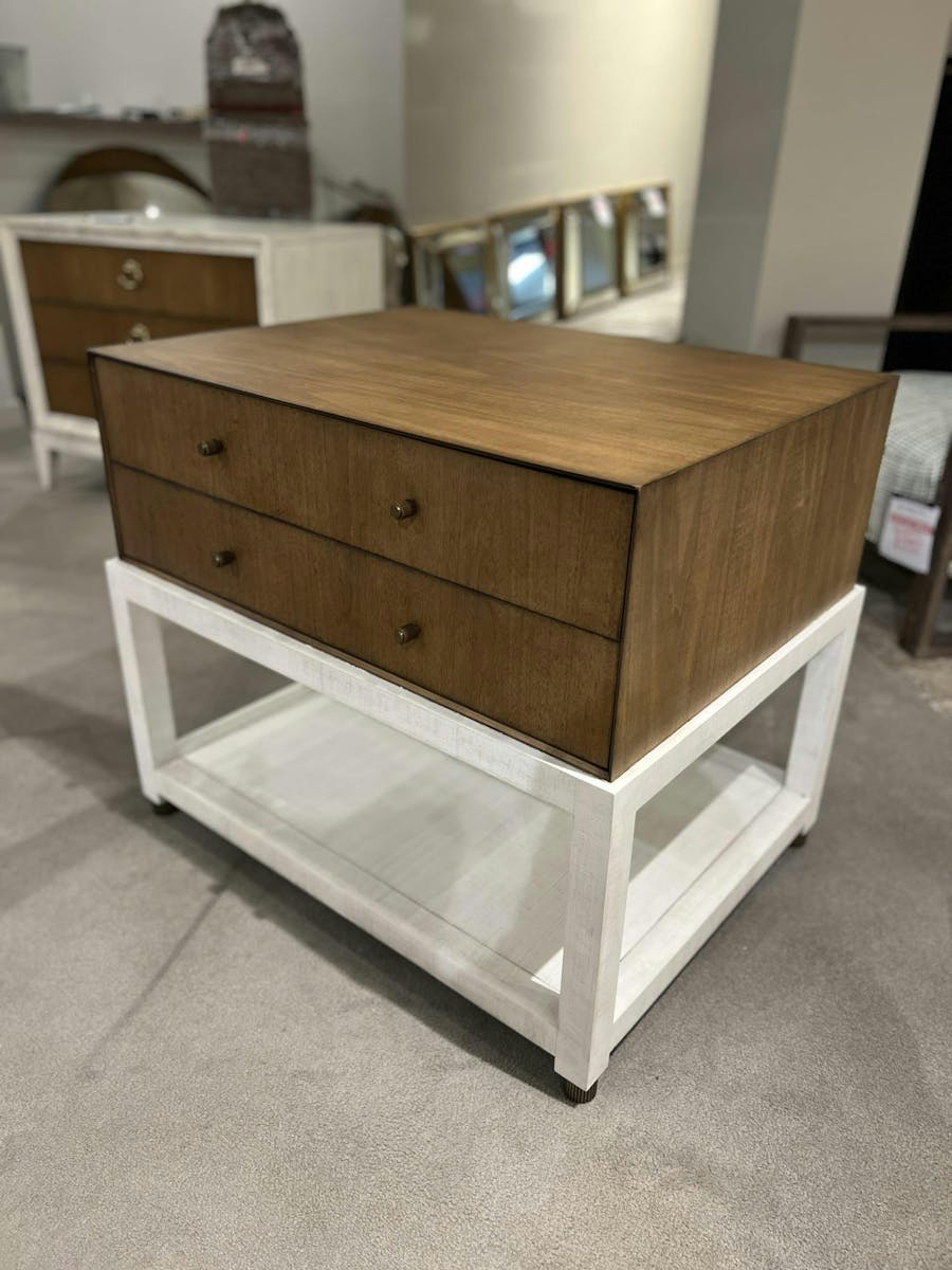 Century C79-621/50 Edward Side Table Century C79-621/50 Edward Side Table