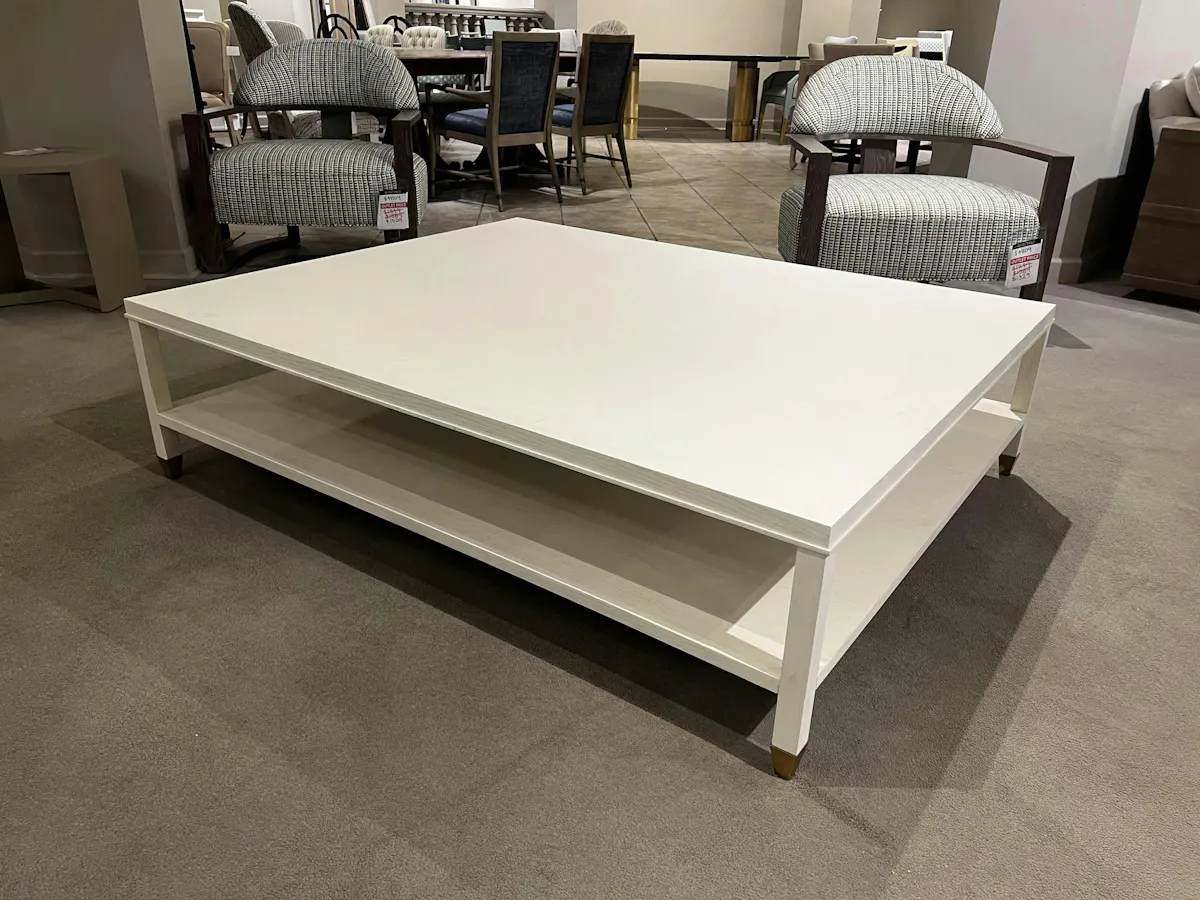 Century CR9-602-4/40 Bedford Cocktail Table Century CR9-602-4/40 Bedford Cocktail Table