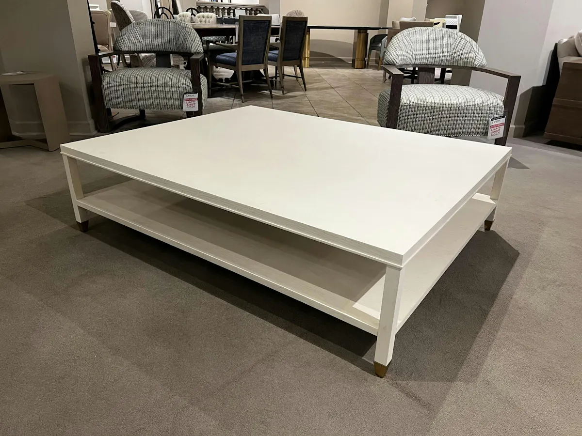 Century CR9-602-4/40 Bedford Cocktail Table Century CR9-602-4/40 Bedford Cocktail Table