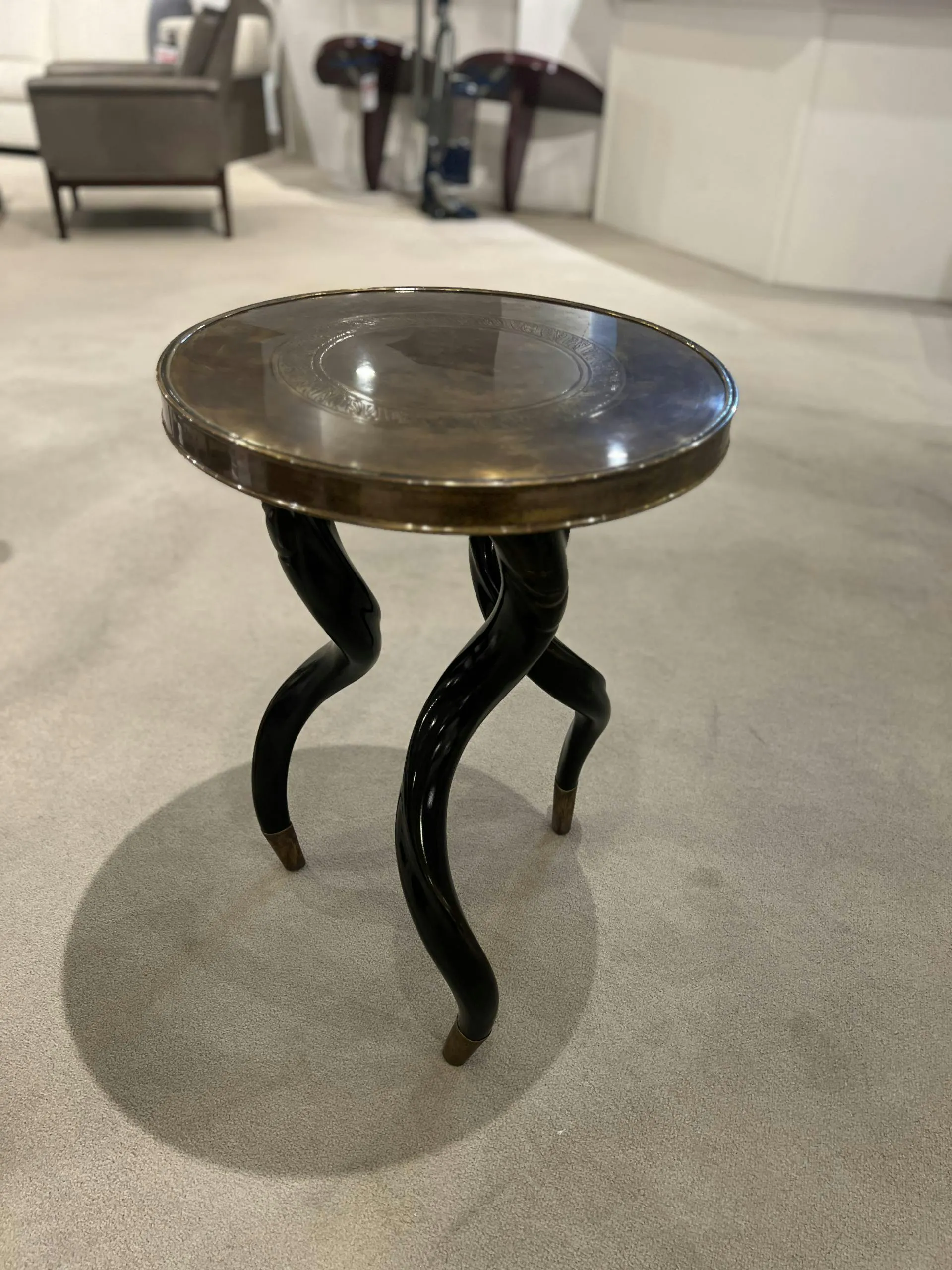Century SF5047/160 Faux Horn Chairside Table