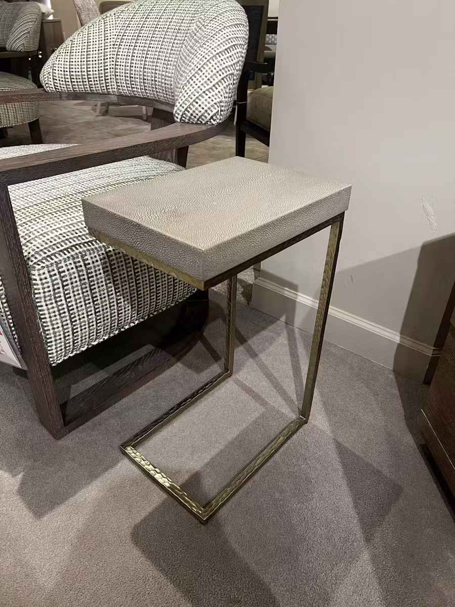 Century MN5811/150 Laurent Accent Table Century MN5811/150 Laurent Accent Table