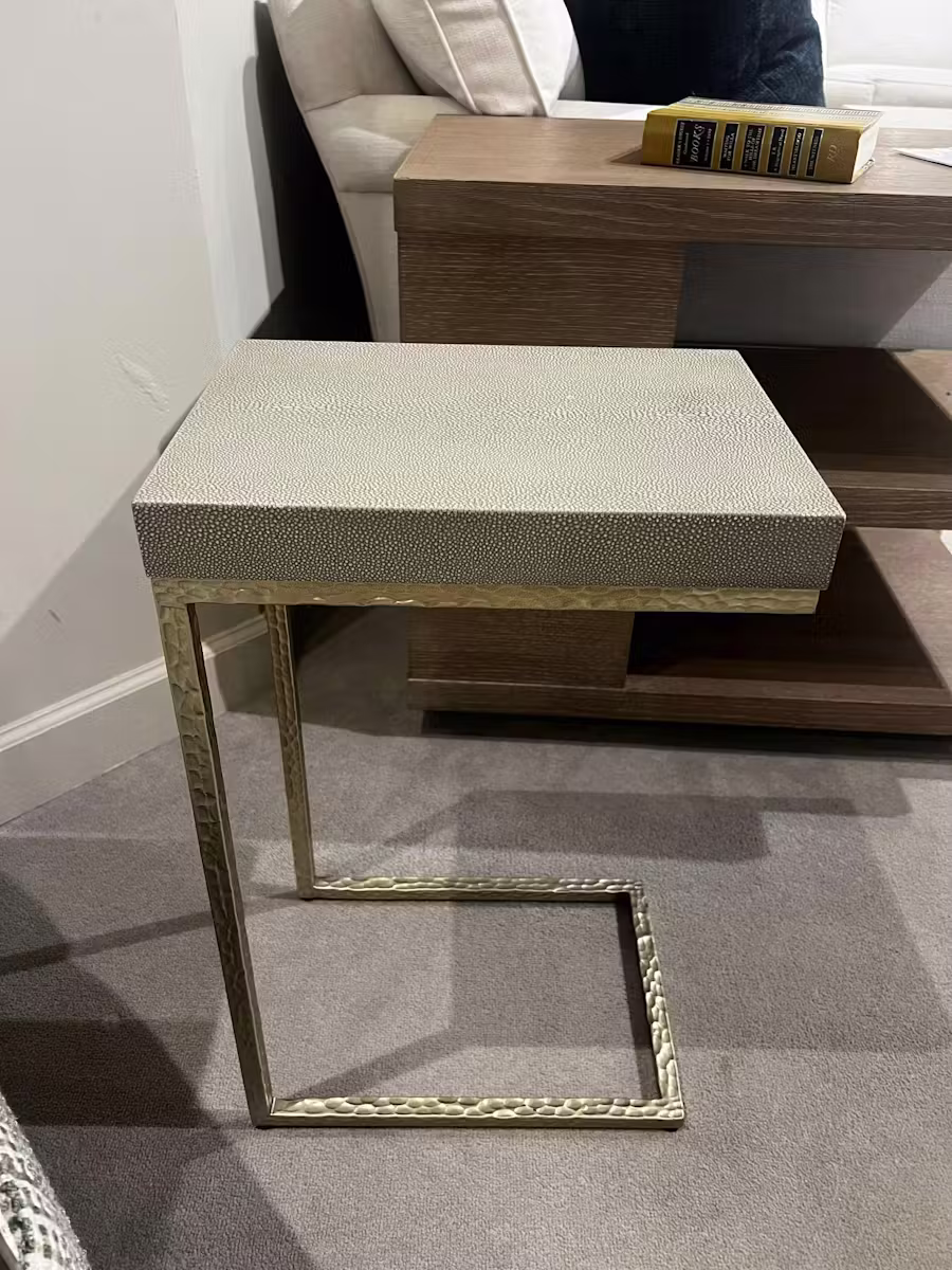Century MN5811/150 Laurent Accent Table Century MN5811/150 Laurent Accent Table
