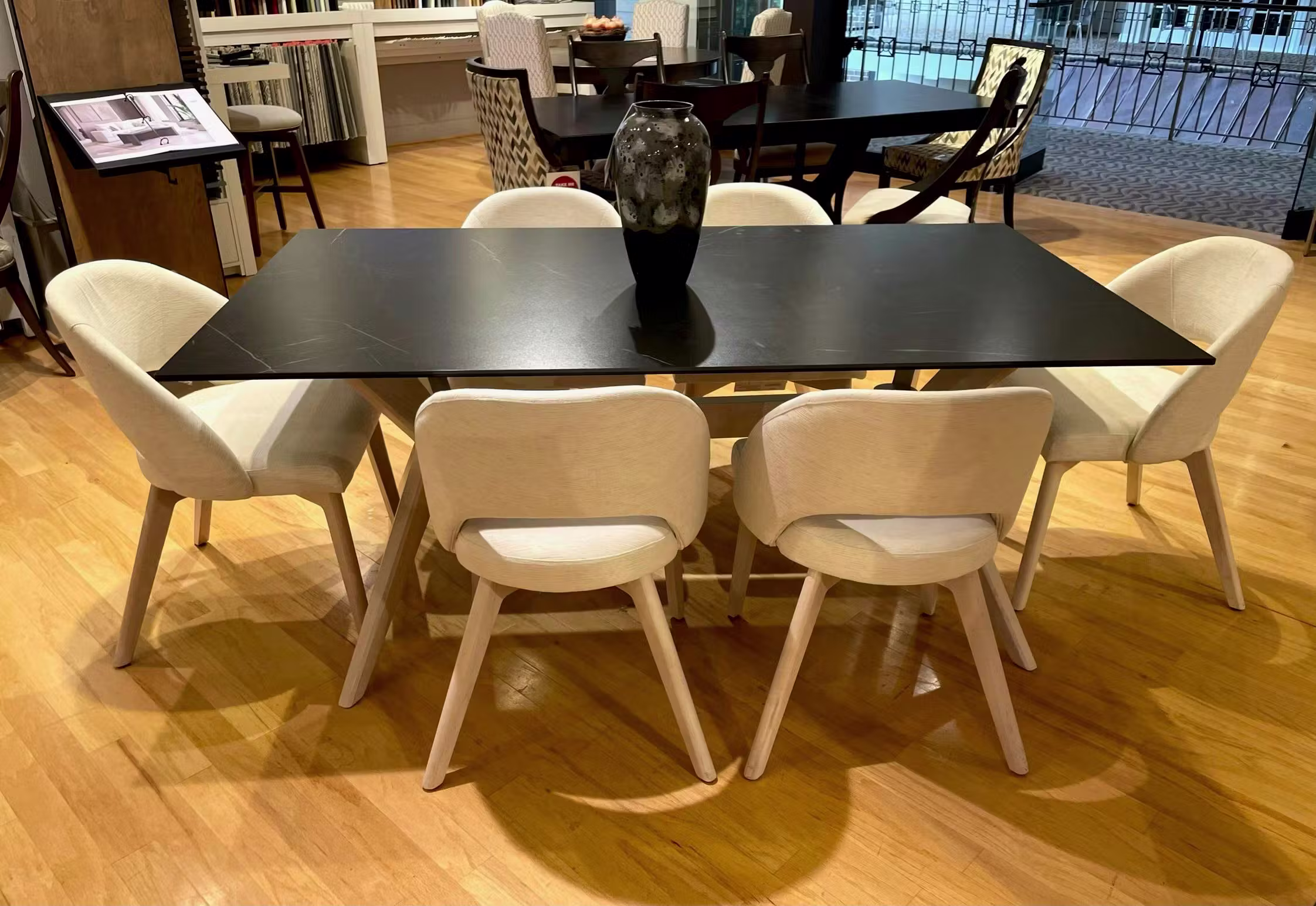 Canadel PRE04072 Downtwon Dining Table and Chairs