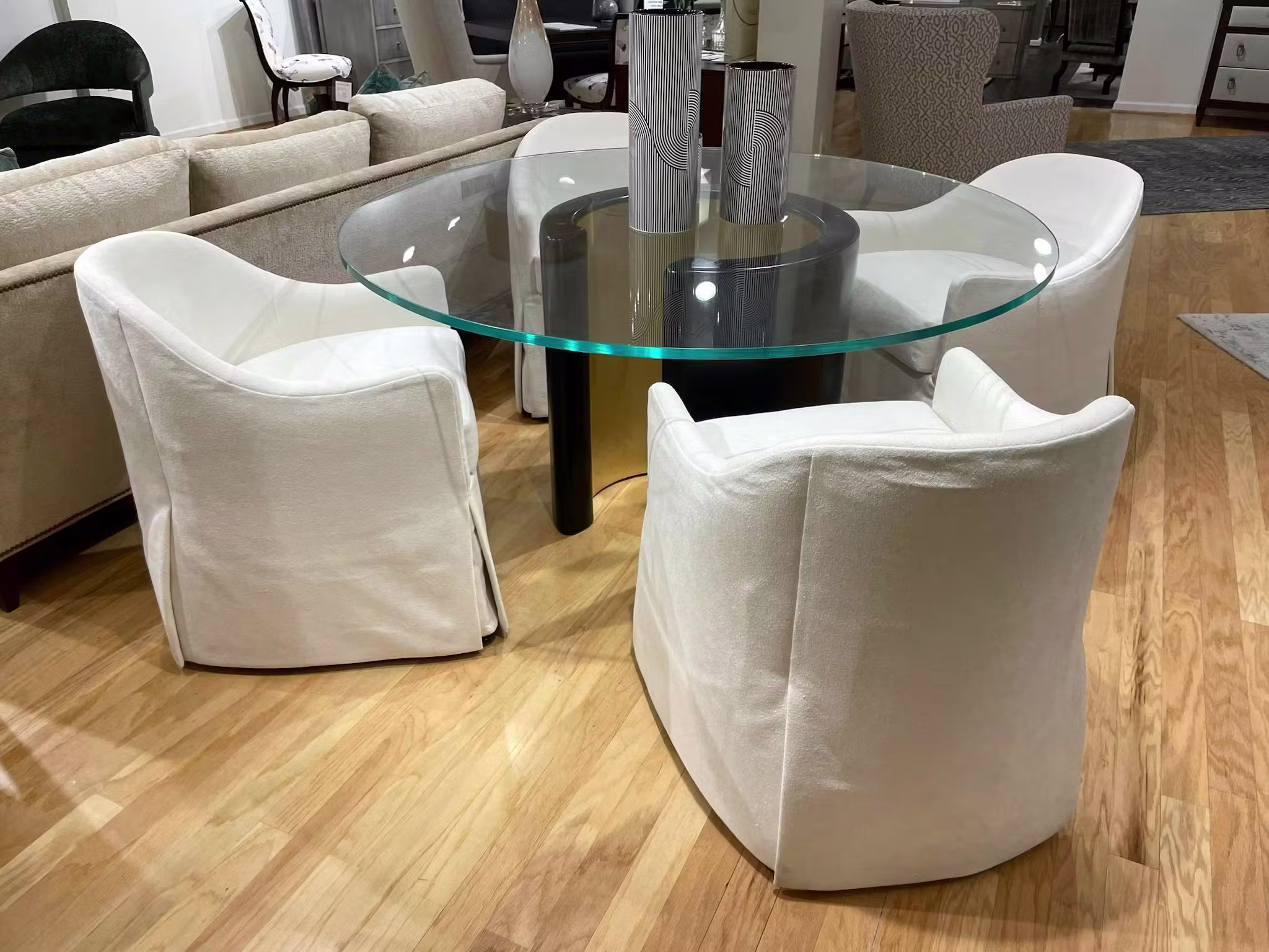 Hickory Chair HC3040-60-70 Ray Dining Table and Chairs