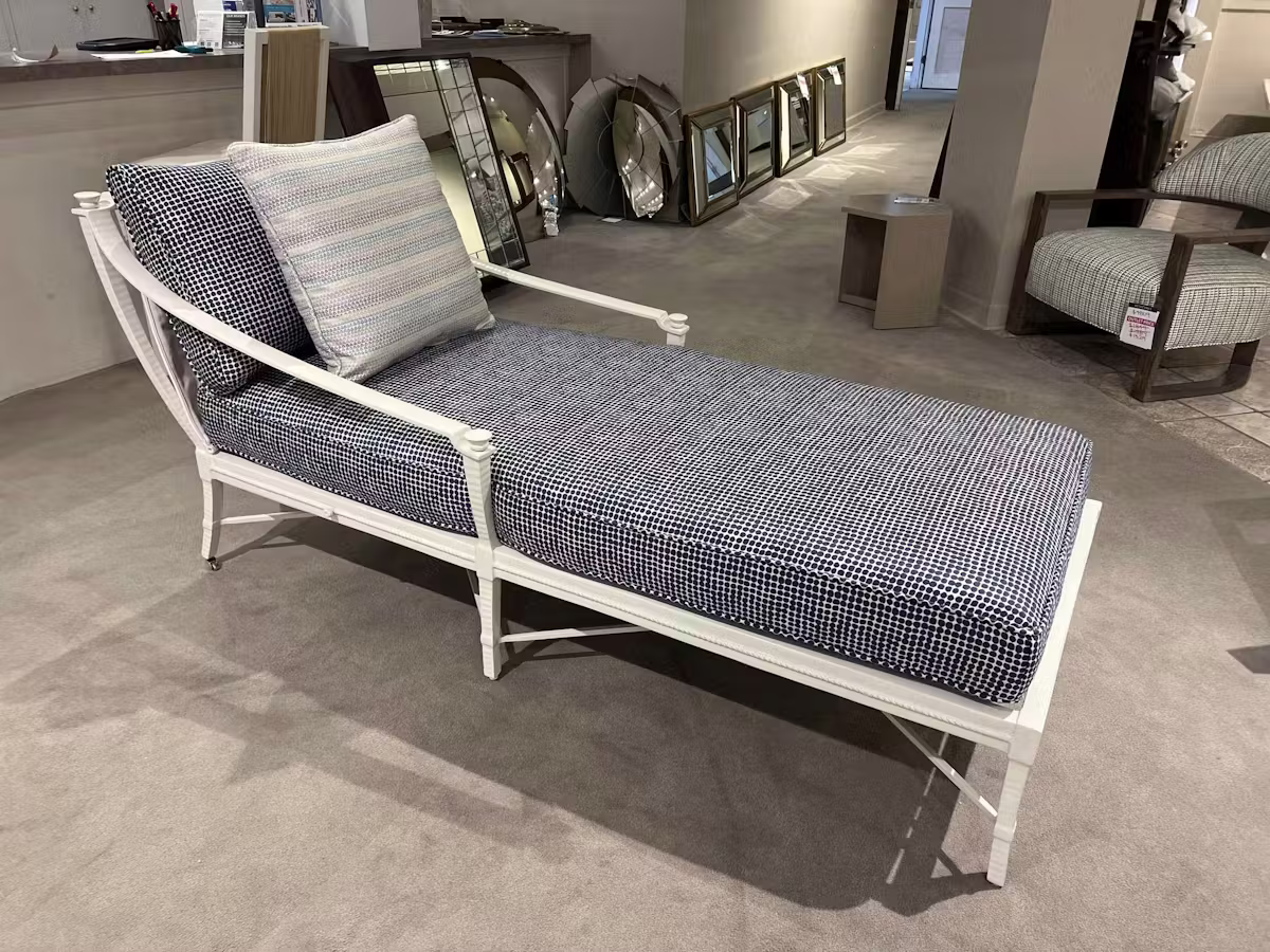 Century D12-73-9/20 Outdoor Single Chaise Century D12-73-9/20 Outdoor Single Chaise