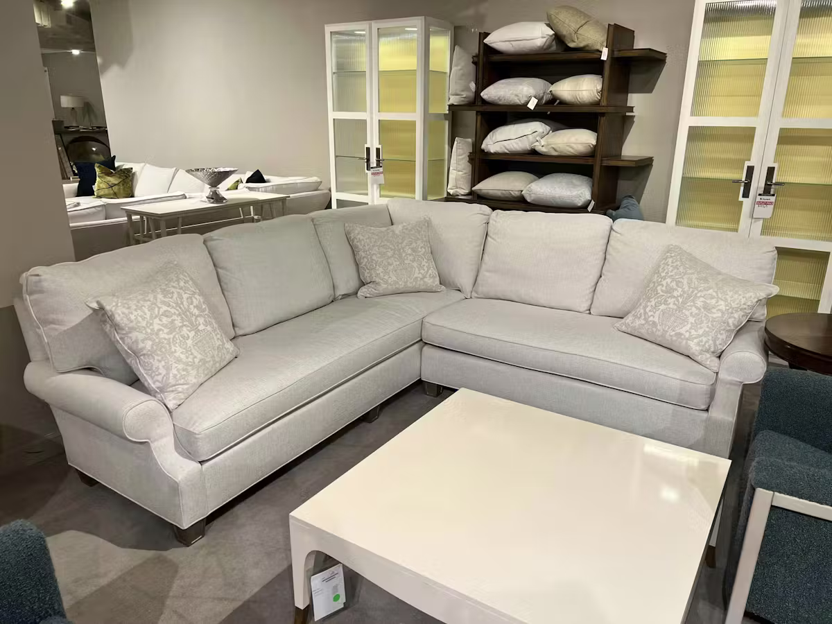 Hickory Chair HC4131-10/4132-10 Made to Measure Sectional Hickory Chair HC4131-10/4132-10 Made to Measure Sectional