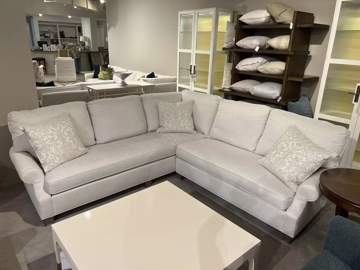 Hickory Chair HC4131-10/4132-10 Made to Measure Sectional Hickory Chair HC4131-10/4132-10 Made to Measure Sectional