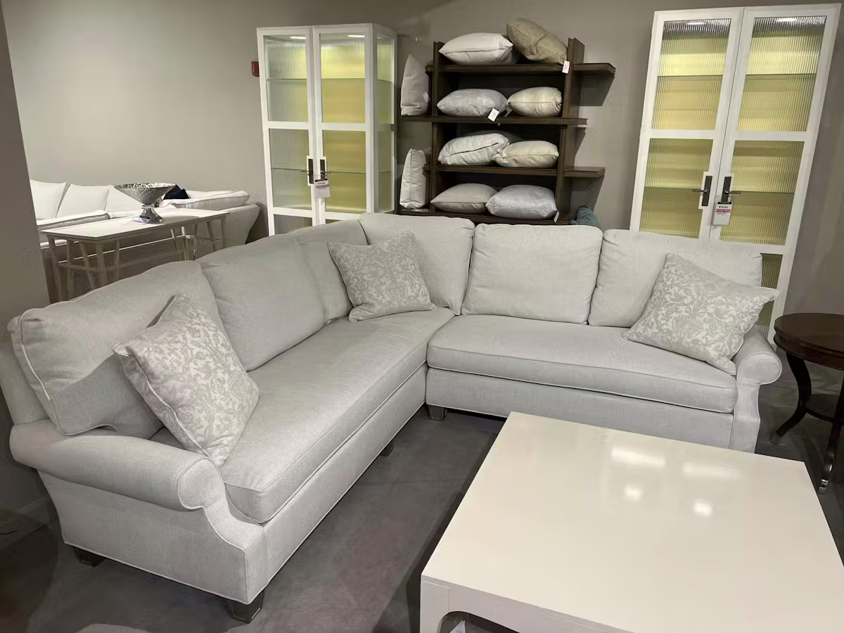 Hickory Chair HC4131-10/4132-10 Made to Measure Sectional Hickory Chair HC4131-10/4132-10 Made to Measure Sectional