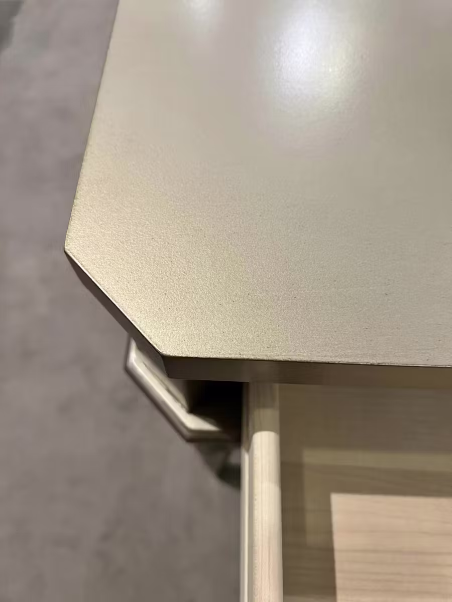 Hickory Chair HC1582-70/90 West Places Side Table Hickory Chair HC1582-70/90 West Places Side Table