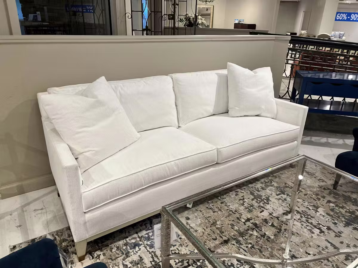 Hickory Chair PE2249-20/260 Serpentine Sofa Hickory Chair PE2249-20/260 Serpentine Sofa