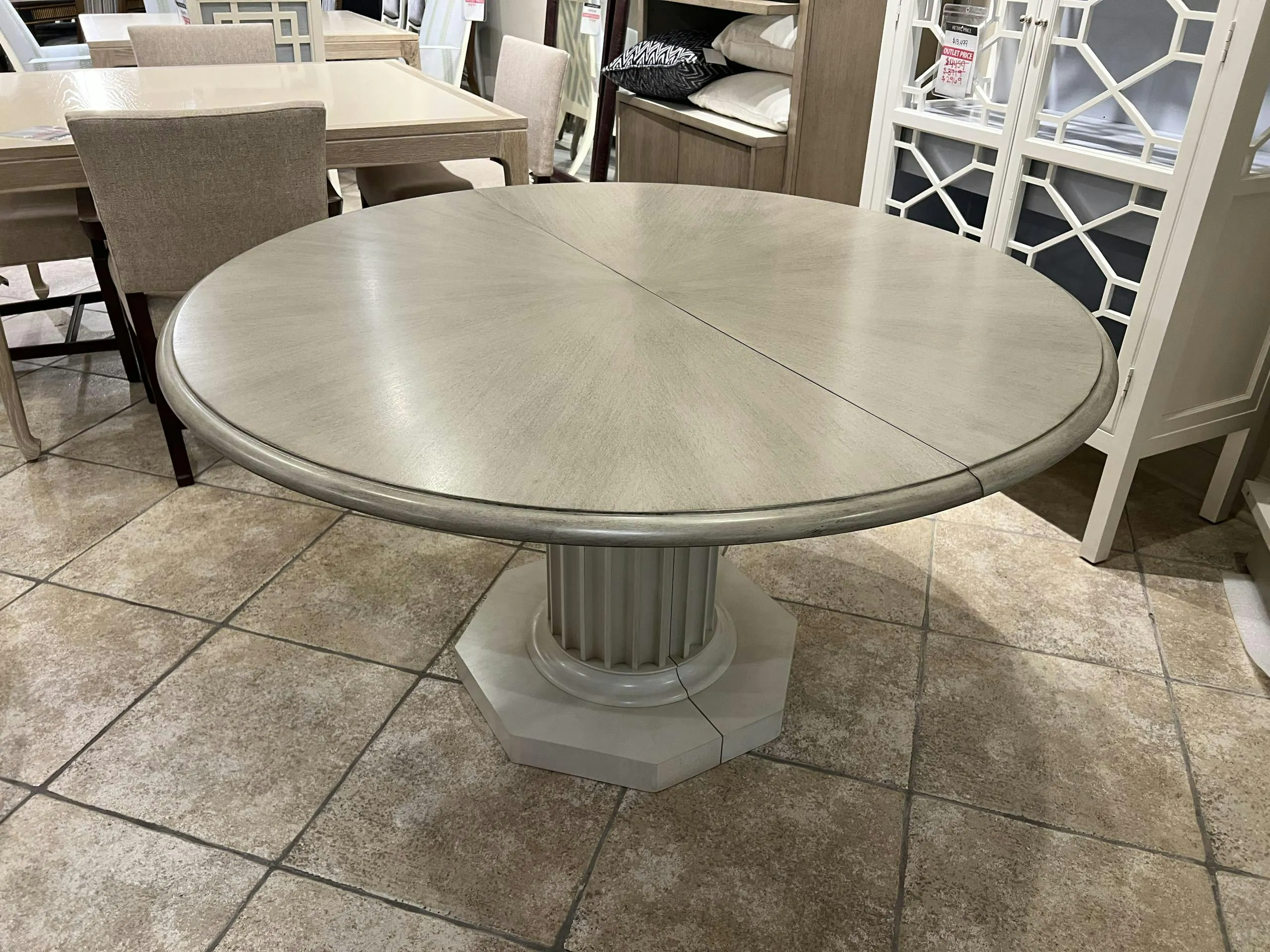 Hickory Chair HC3441-70/3442-70 Eden Roc Dining Table
