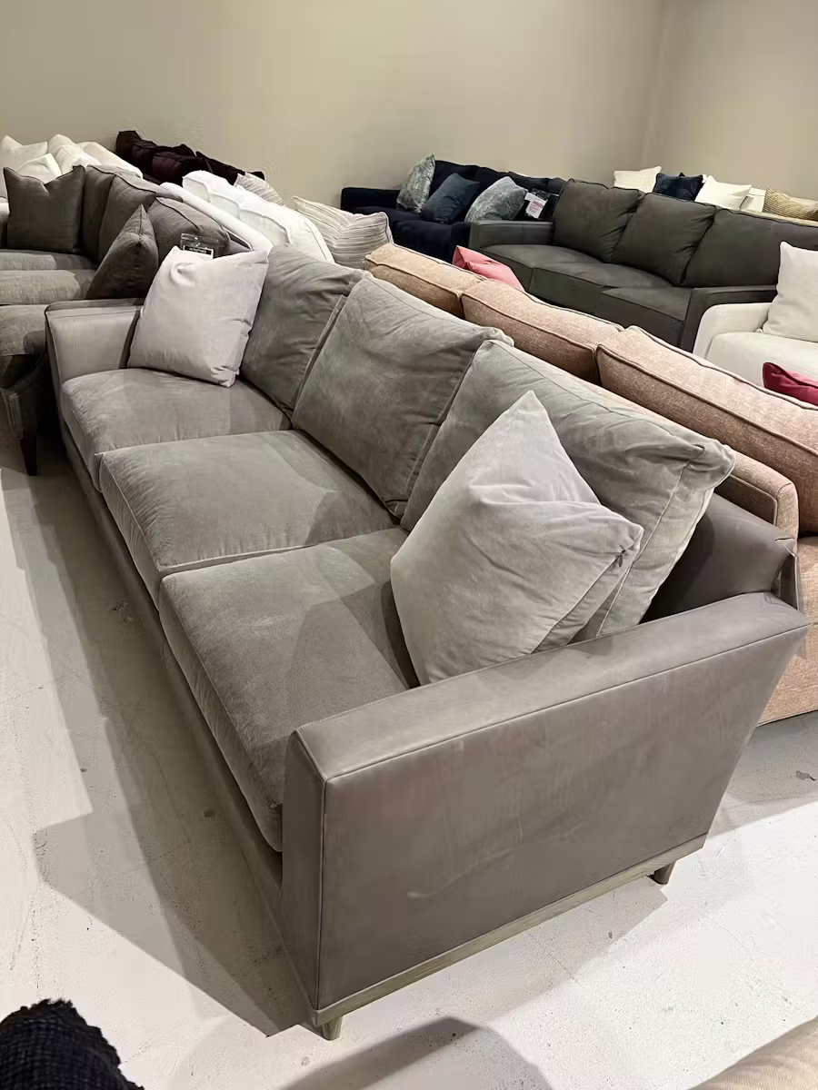 Hickory Chair HC7220-06/40 Ryder Sofa Hickory Chair HC7220-06/40 Ryder Sofa
