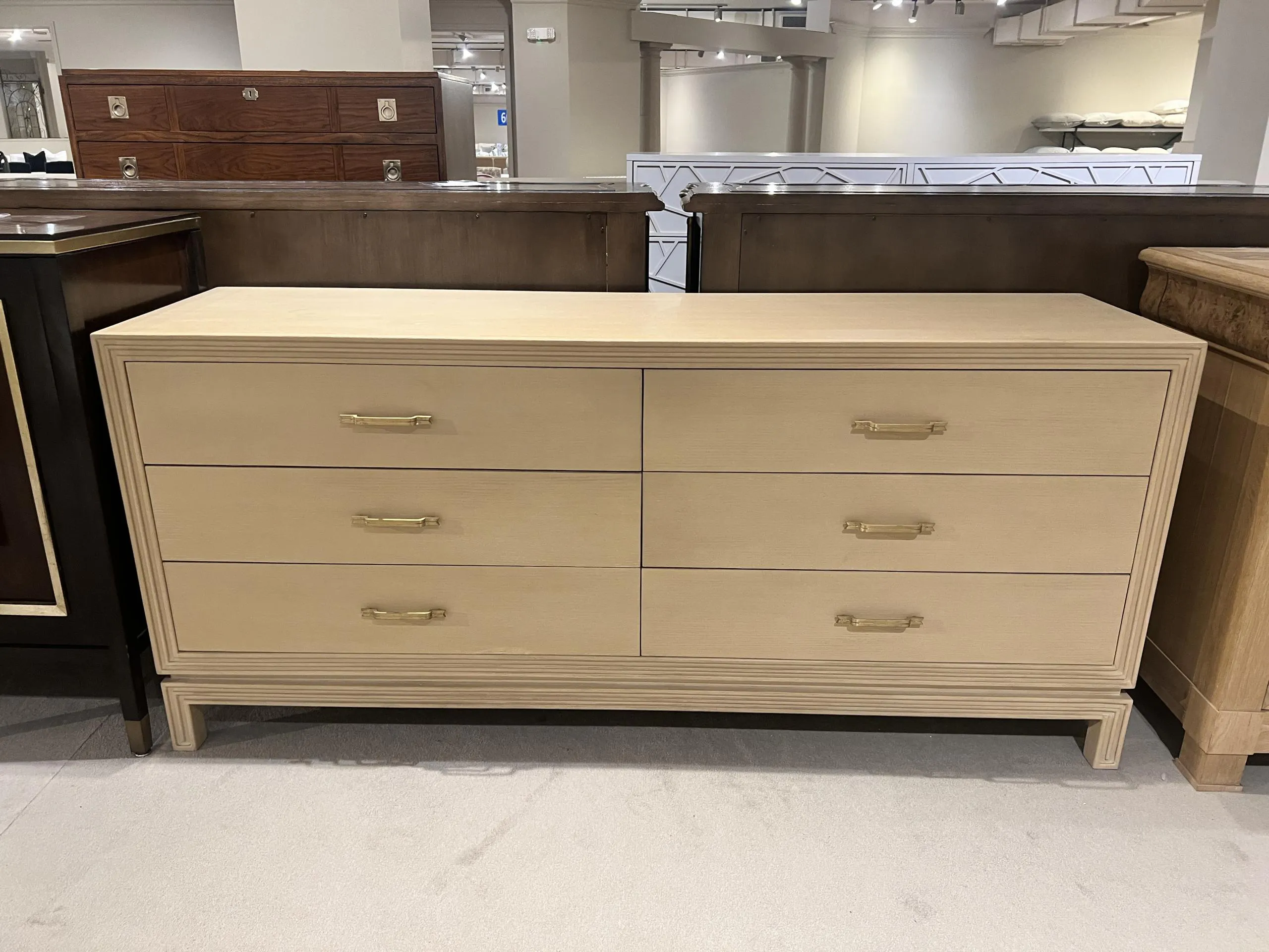 Century C7A-206-V1 Lewis Dresser