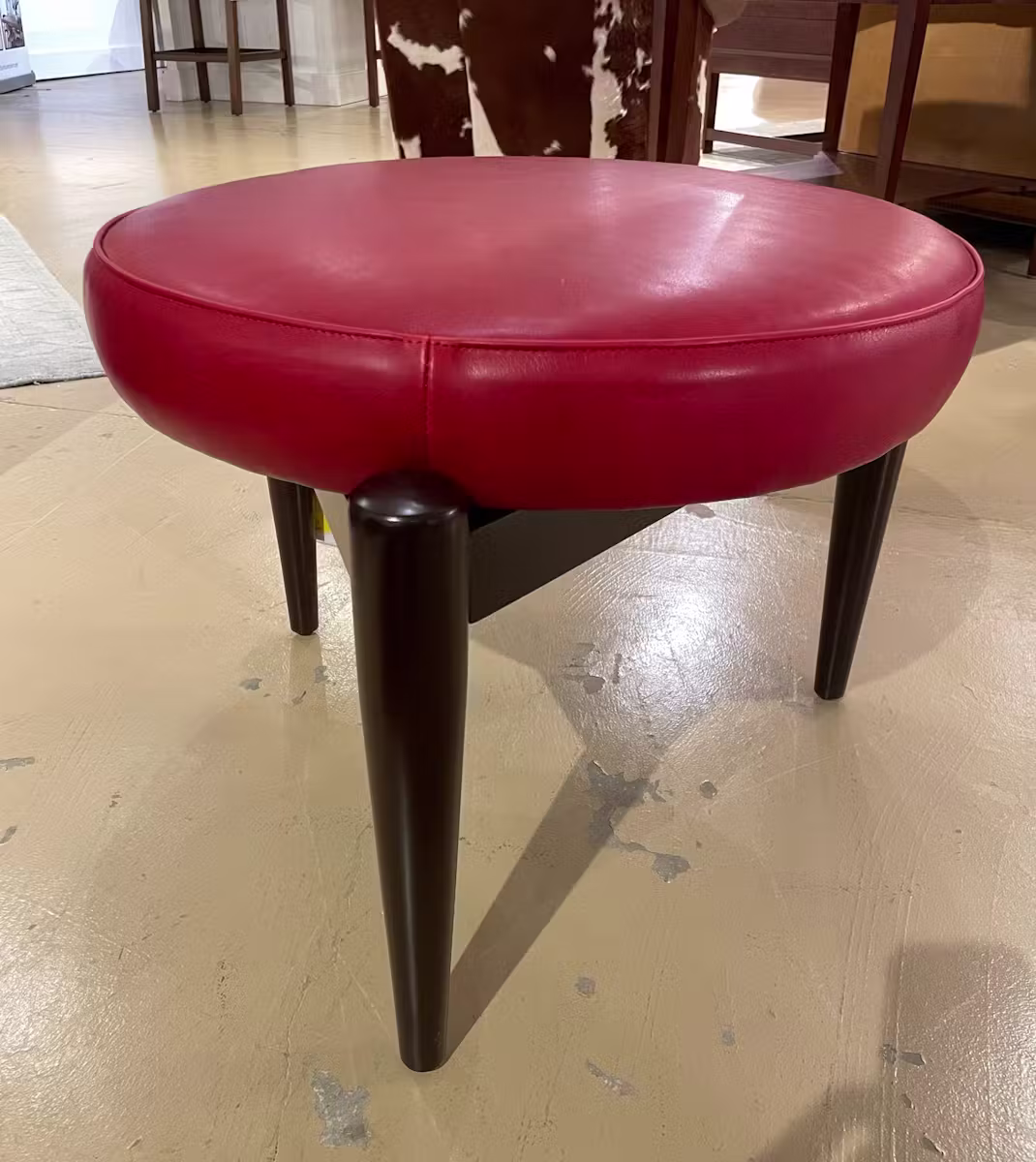 McKinley 573-PEG Peg Stool in Red McKinley 573-PEG Peg Stool in Red