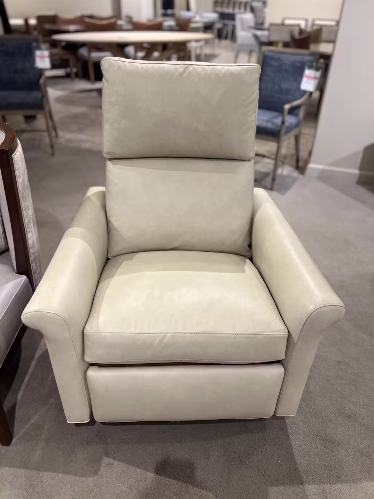 Hancock and Moore ML2/00518 Milo Steel Swivel Base Recliner Hancock and Moore ML2/00518 Milo Steel Swivel Base Recliner