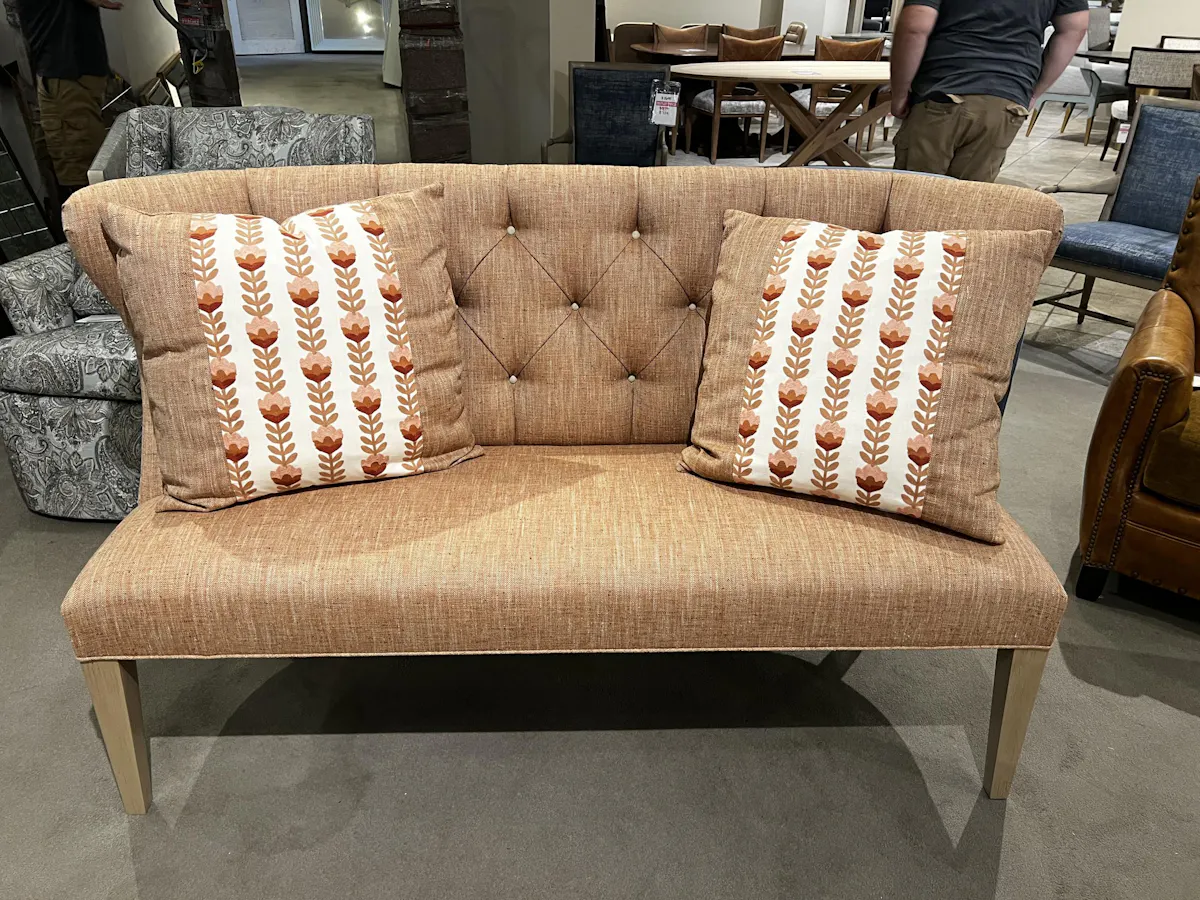 Jessica Charles 1756/10669 Matilda Settee Jessica Charles 1756/10669 Matilda Settee