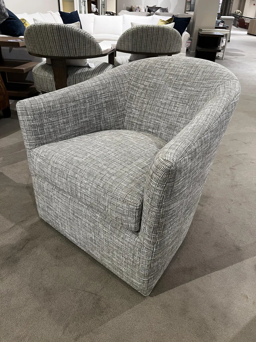 Jessica Charles 526-S/10818 Bledsoe Swivel Chair Jessica Charles 526-S/10818 Bledsoe Swivel Chair