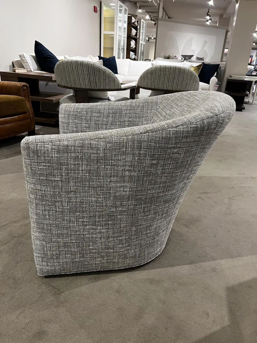Jessica Charles 526-S/10818 Bledsoe Swivel Chair Jessica Charles 526-S/10818 Bledsoe Swivel Chair