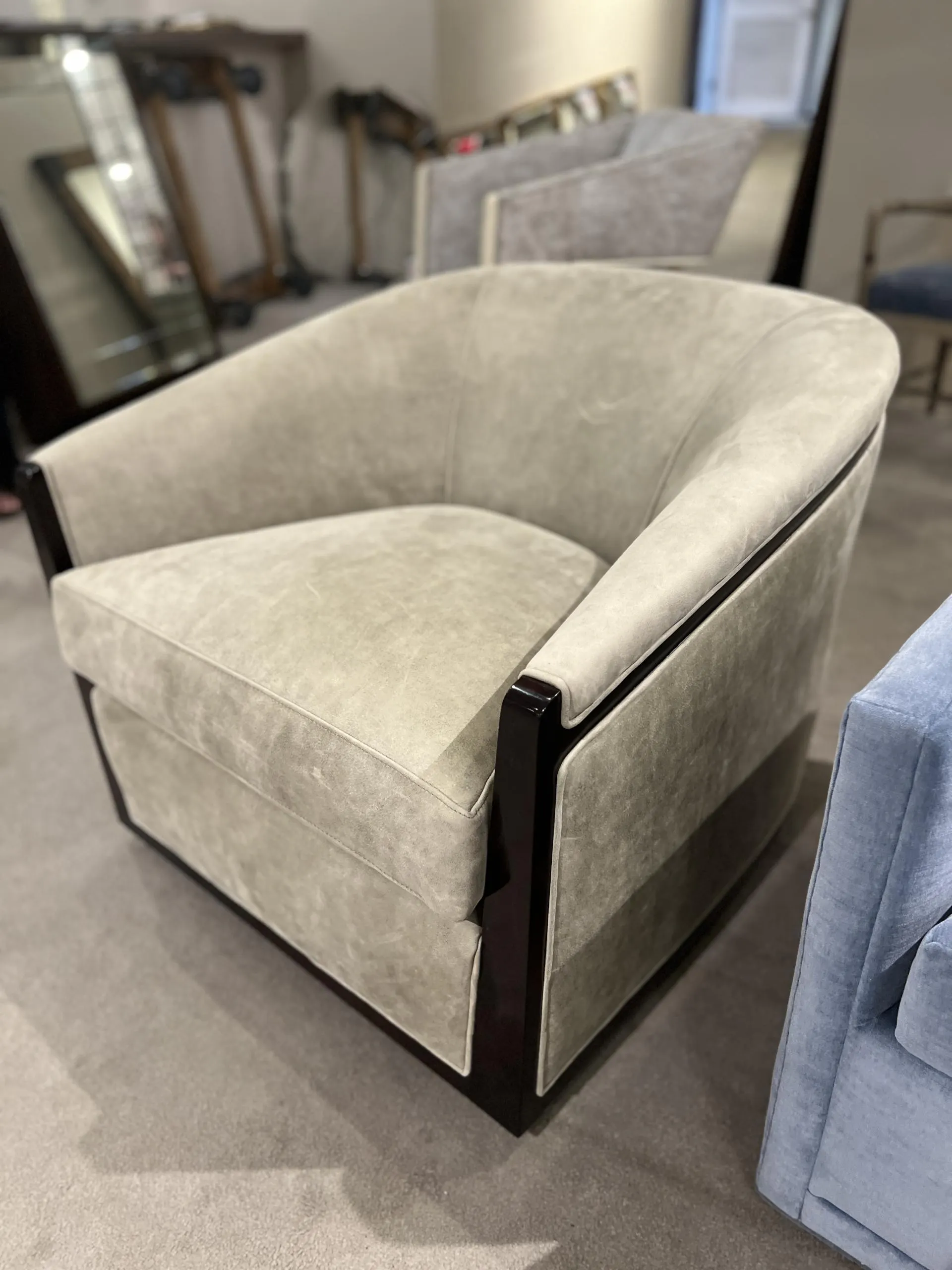 Hancock and Moore 6951-S Peninsula Swivel Chair