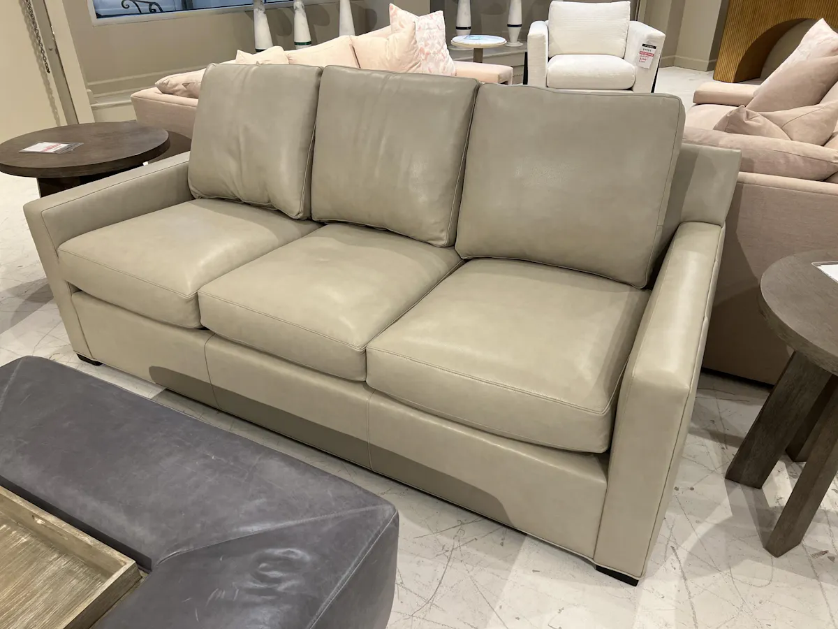 Hancock and Moore E6869-3-BIS/ Lawson Sofa Hancock and Moore E6869-3-BIS/ Lawson Sofa
