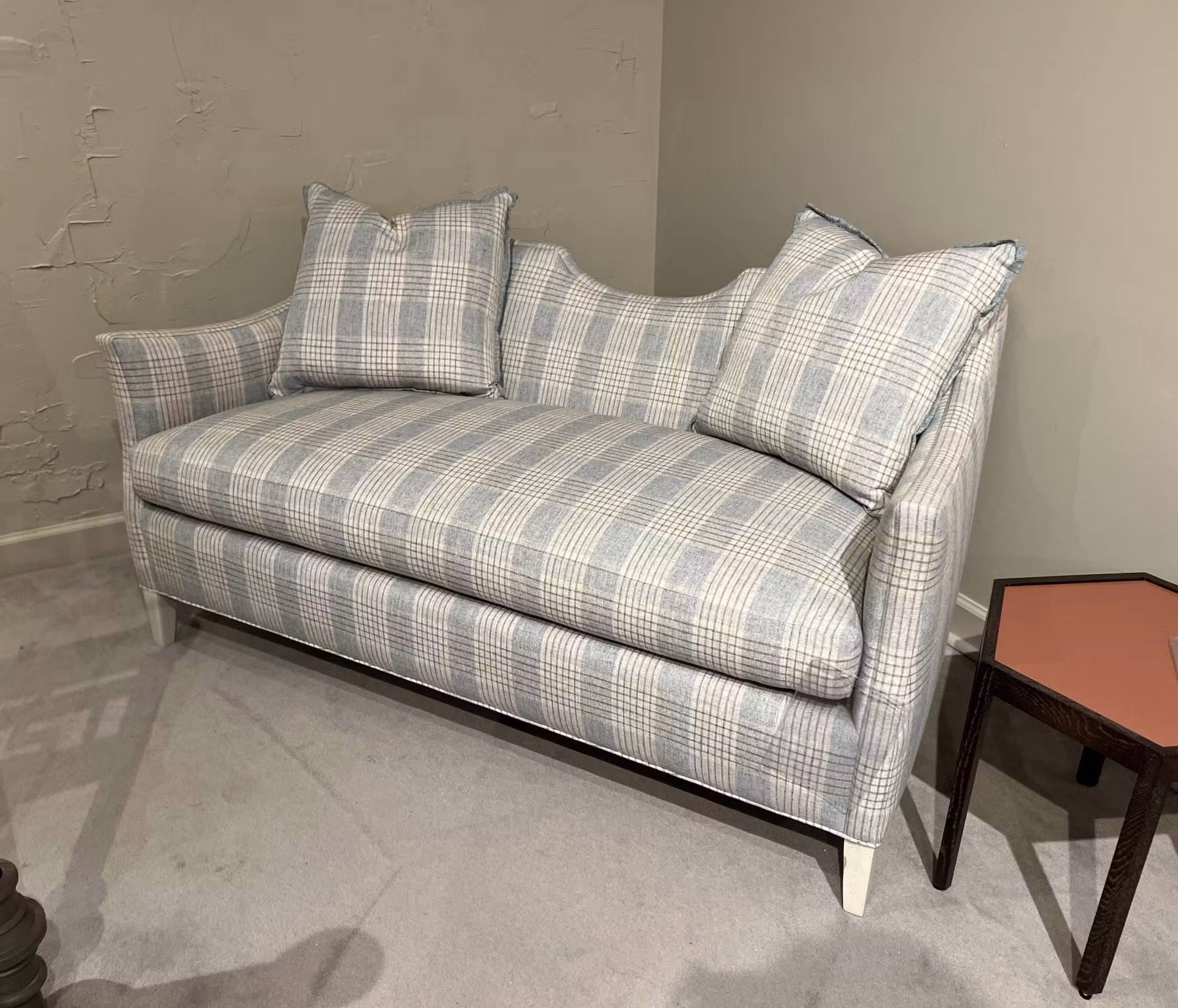 Jessica Charles 1752/10810 Fauna Settee at Factory Outlets by Hickory Park