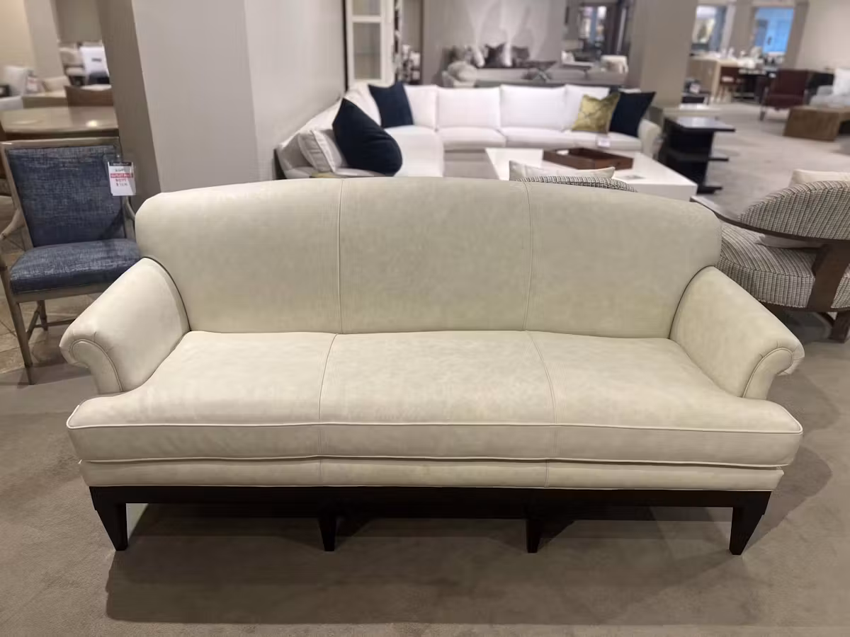 Hancock and Moore CJ6826-3 / Julia Sofa Hancock and Moore CJ6826-3 / Julia Sofa