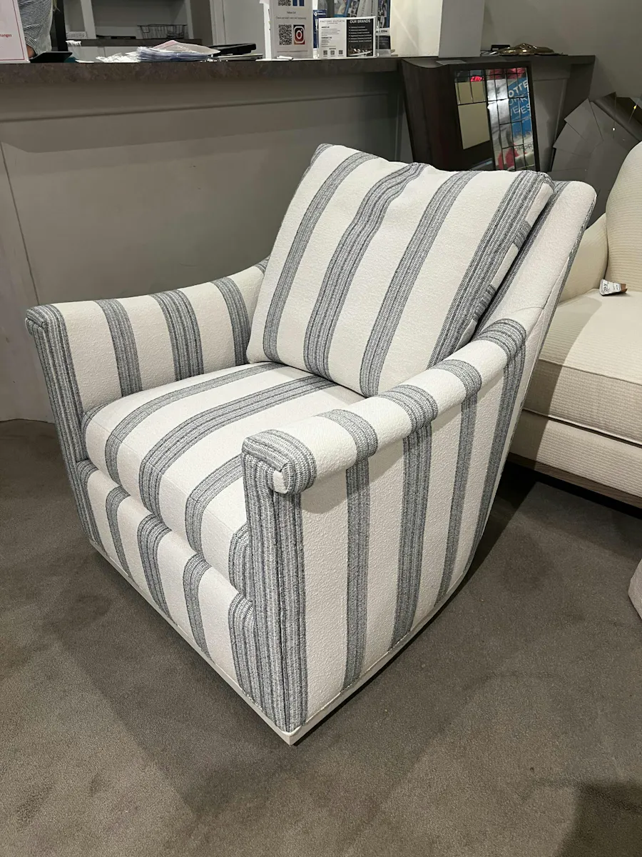 Hickory Chair HC9509-SW280 Jules Swivel Chair Hickory Chair HC9509-SW280 Jules Swivel Chair
